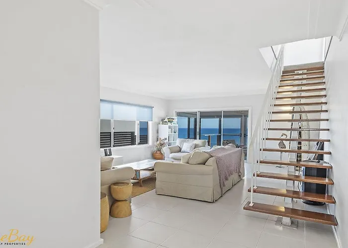 Elanora Ocean St No 8