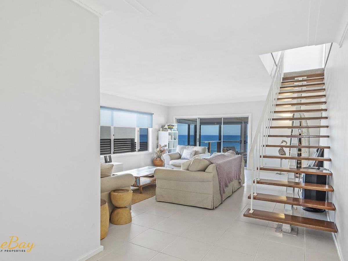 Elanora Ocean St No 8 Holiday home