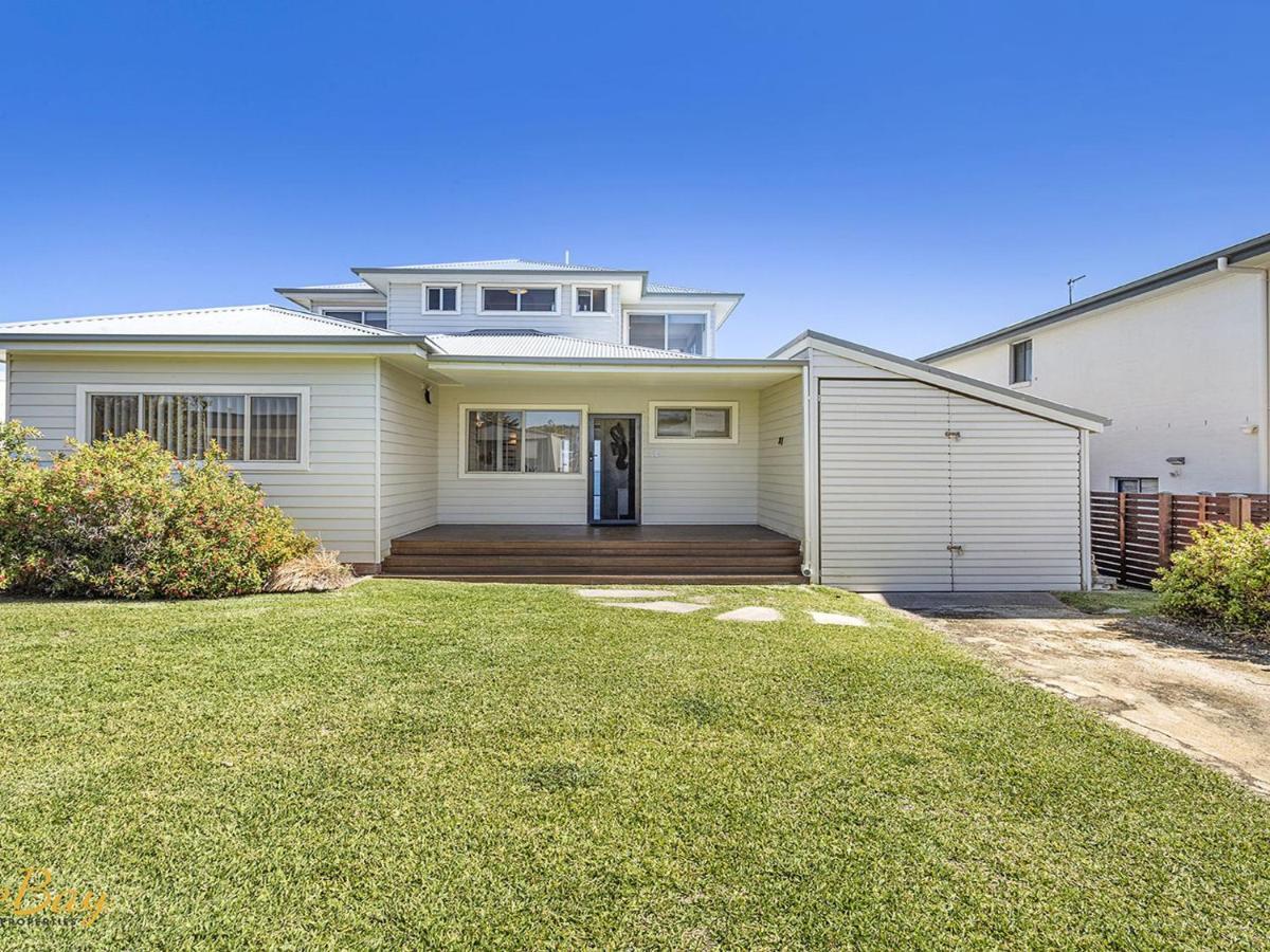 Elanora Ocean St No 8 *